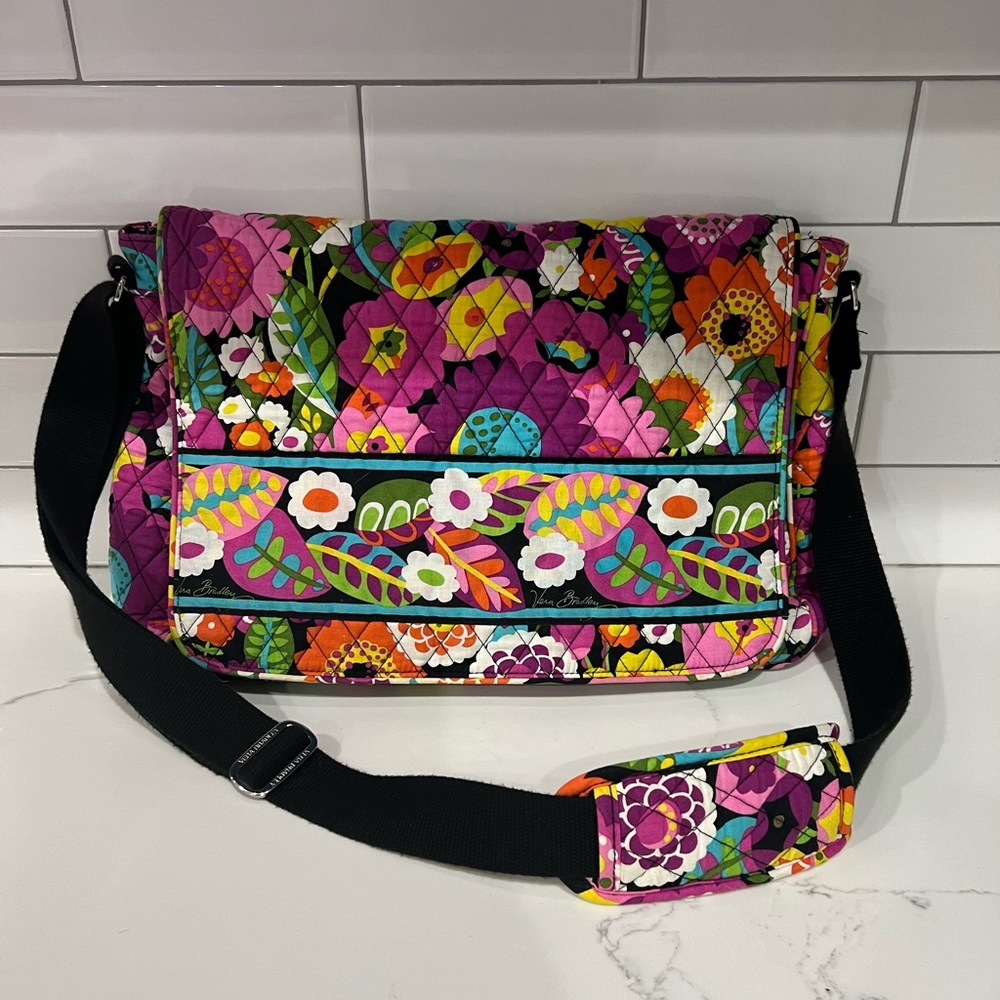 Vera Bradley Messenger Bag- Va Va Bloom